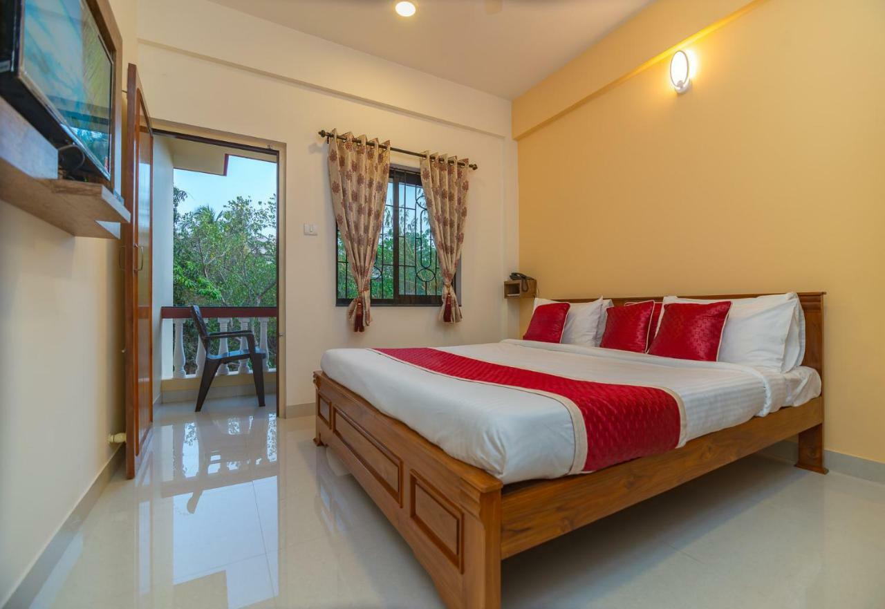 Di Casa Resort Калангут Экстерьер фото